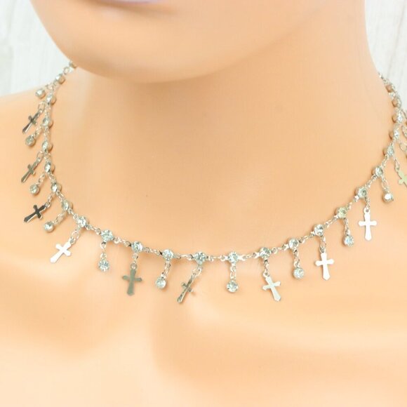 "Minimalist & Elegant Necklace Chain – Perfect for Women & Girls | UNVRC1318 - Picture 4 of 10